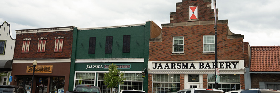 Jaarsma Bakery An exterior shot of Jaarsma Bakery in Pella