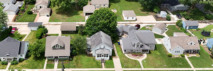 Pella A bird's eye view of several houses in Pella